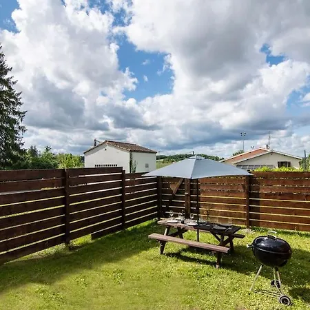 Treize Maison 3 Bed House In Centre Of Saint Severin Exterior photo