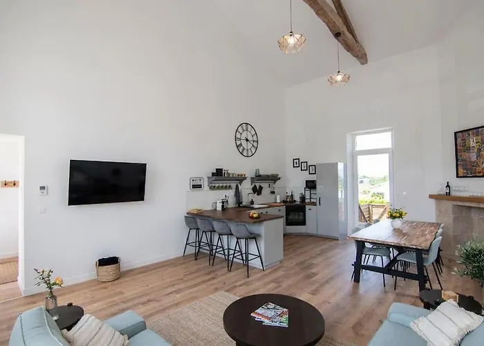 Treize Maison 3 Bed House In Centre Of Saint Severin