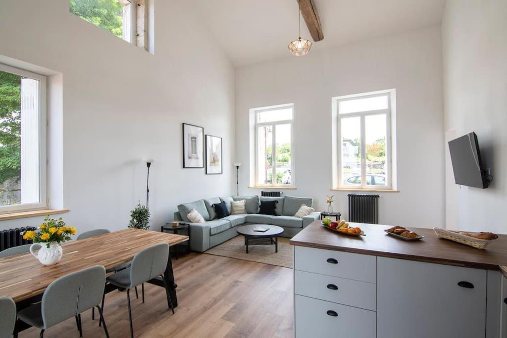 Treize Maison 3 Bed House In Centre Of Severin Saint-Severin