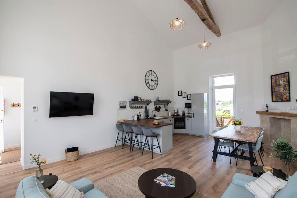 Treize Maison 3 Bed House In Centre Of Severin * Saint-Severin