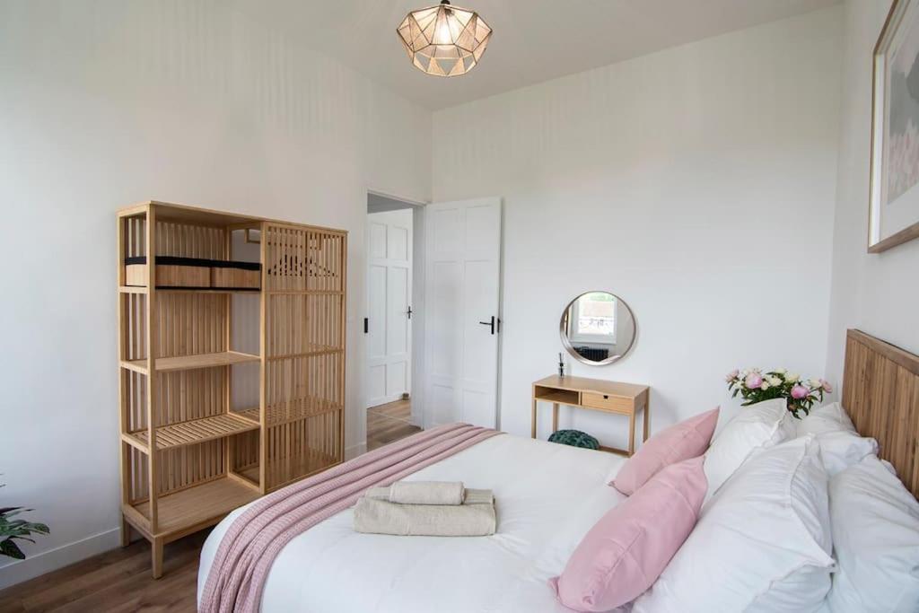 Treize Maison 3 Bed House In Centre Of Severin Holiday home