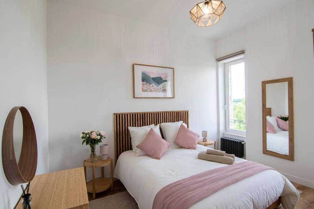 Treize Maison 3 Bed House In Centre Of Severin Holiday home *